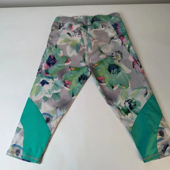 Adidas Leggings / Medium - Picture 3 of 3